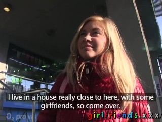 Girlfriends catch up and make amateur homemade lesbian sex tape