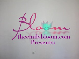 Emily Bloom & Serena Wood Lollypops and Leggings (theemilybloom.com)