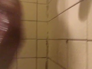 Guy masturbates until he cums in shower