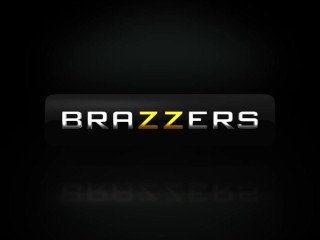 Nicolette Shea's first sex scene - Brazzers