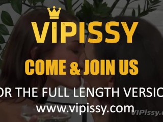 VIPissy - Fetish games for pissing lesbians Katy Rose and Nicolette Noir