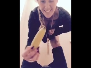 Big Tittie White Girl Takes Long Raw Banana in her Holes at Work!
