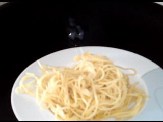 Spaghetti mit Sahne Sauce