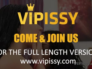 Vipissy - Isabella and Lucia - Lesbian Piss Drinking