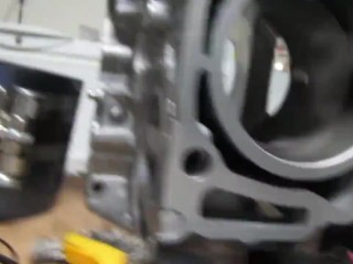 2007 Subaru Impreza Rebuild - Part 2 - Pistons Cylinders and How To Piston