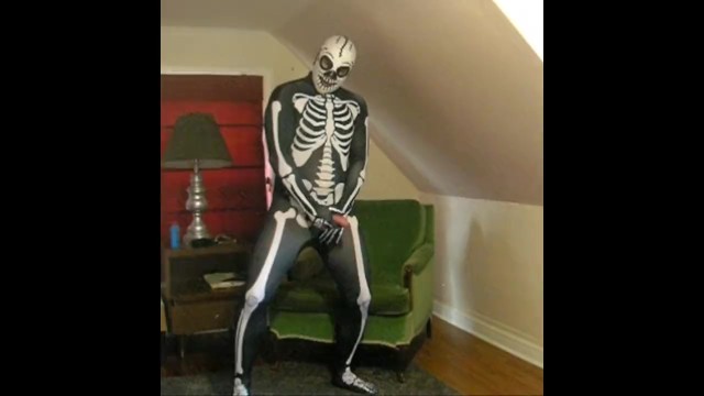 Mime Gay Porn - Spandex skeleton with skeleton lucha libre mask edging
