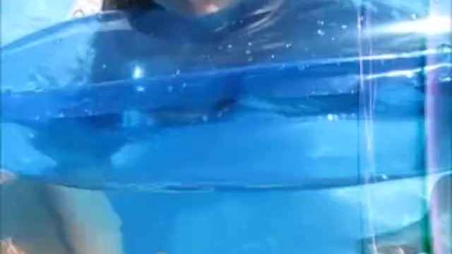 Mom Sneaks Step Son Underwater Handjob And Cum Underwater