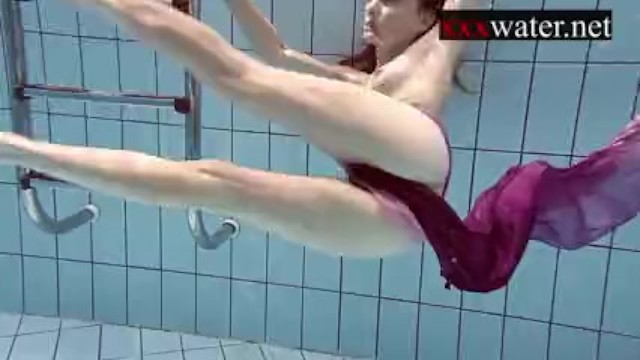Tarzan aqnd swimming nude underwater - Smoking hot russian redhead in the pool