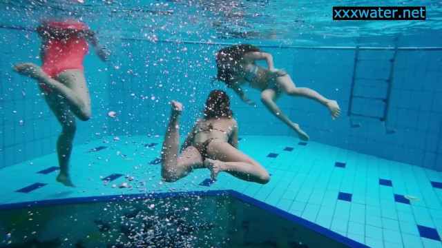 Nudist pool ladies - Hot girls undress in the pool