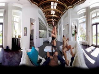 BaDoinkVR.com Amazing Group Sex - A 360° Experience With August Ames