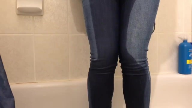 Hot girls pee their pants