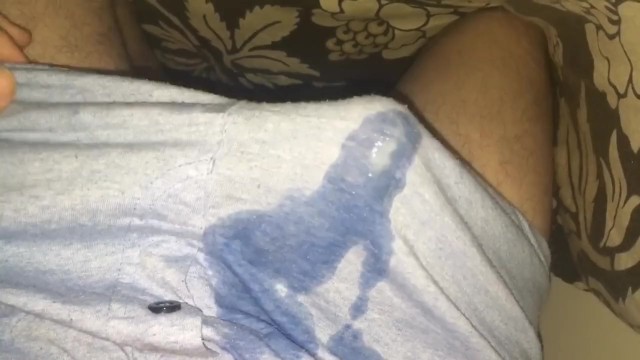 640px x 360px - Cumming Through Underwear! Orgasm in Boxers Under Blankets Just Before Bed