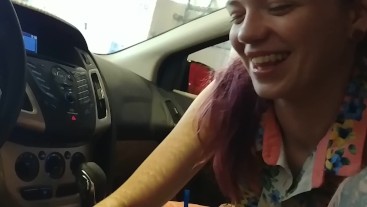 Young Girl Gives Blowjob In Car Wash Modelhub Com