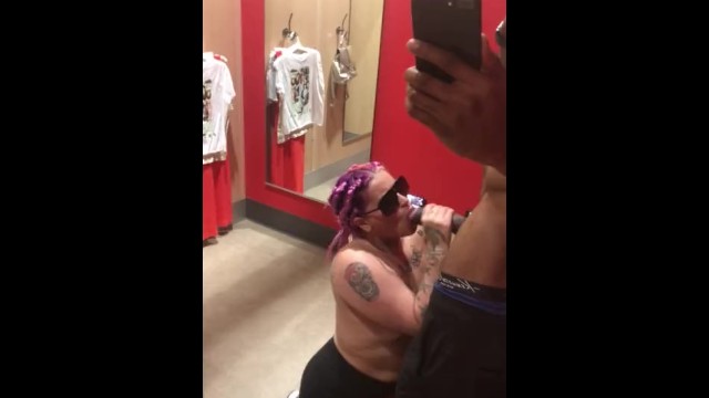 Saw Her in Target  fuck in dressing room