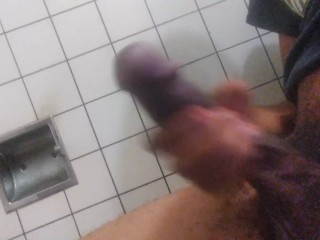 23 year old jacking off
