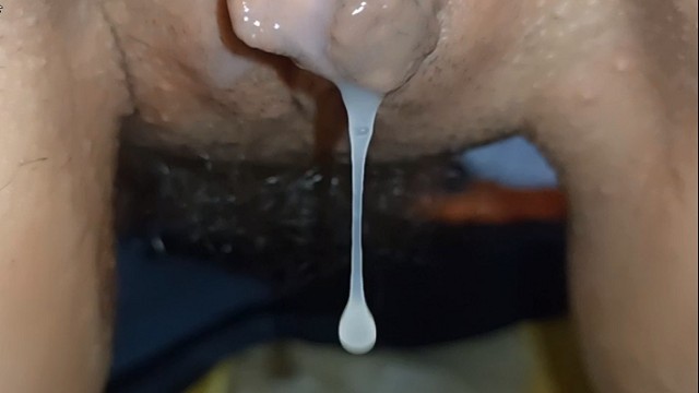 Brown fluid coming out of vagina - Creampie sperm flows out of pussy and drips on the floor
