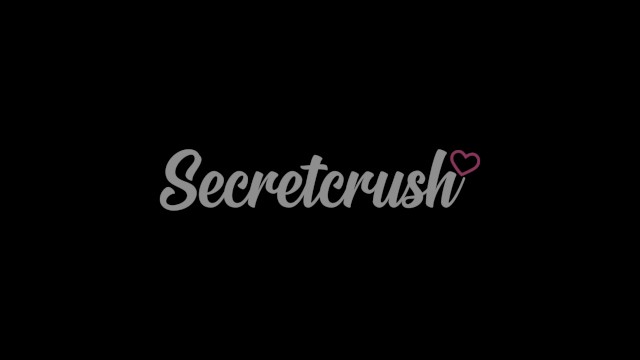 SecretCrush4K - Oiled Model Pees Squ
