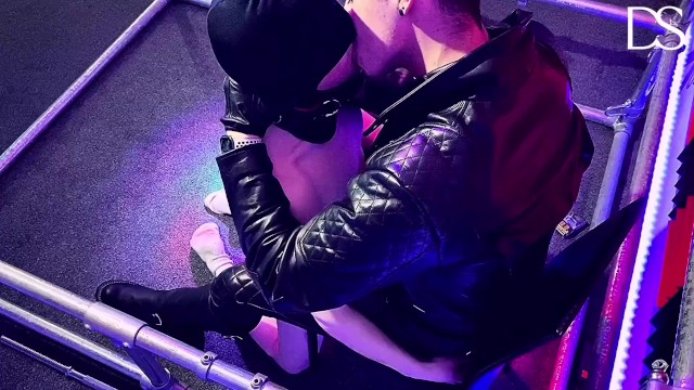 Chicago gay leather bar Slaps and kisses from leather master