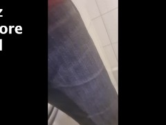 Amateur teen pees black jeans