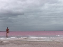 Walks on the pink lake