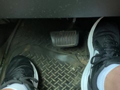 Pedal Pumping in Black Nike Sneakers Kia Sorento -st