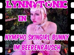 Nympho Skingirl Bunny im Beerenrausch