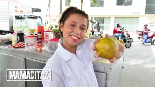 CARNEDELMERCADO Petite Latina Siarilin Martinez Seduced And Fucked By Stranger MAMACITAZ