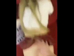 Colegiala argentina entrega el culo y se toma toda la leche