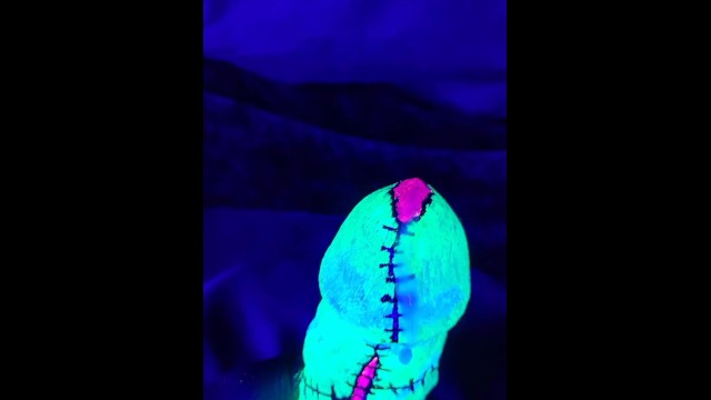 Sucking Frankenstein Cock - Big Dick Frankenstein Body Paint Cosplay Cumshot Blacklight - Mobile Porn &  xxx videos - 18Dreams.Net